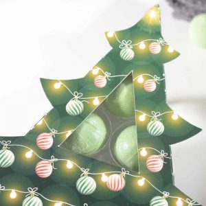 Scuoleria.it - Albero di natale con bombe da bagno