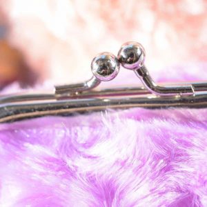 Portamonete finto pelo colorato con portachiavi