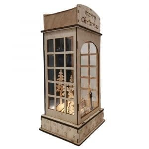 Lanterna con decorazioni natalizie e luce led